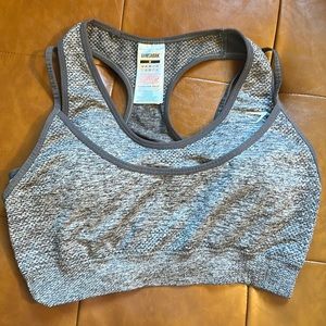 Gymshark 🦈 size medium gray, vital seamless, sports bra